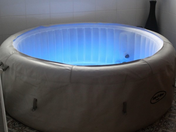 WELLNESS CHATA U LESA A POTOKA