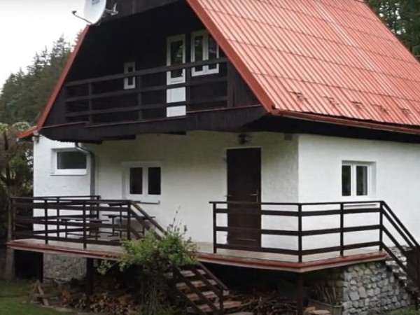 WELLNESS CHATA U LESA A POTOKA