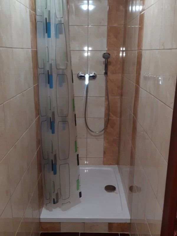 LEVNÉ UBYTOVÁNÍ U RYBNÍKA