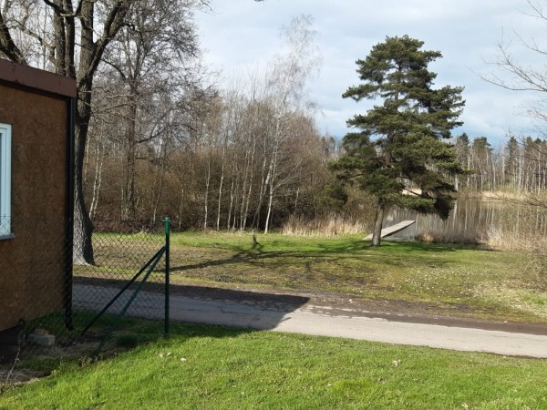 LEVNÁ CHATA U RYBNÍKA