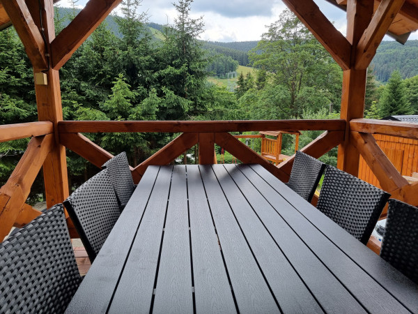 CHALUPA S INFRASAUNOU U LYŽAŘSKÉHO AREÁLU KOUTY NAD DESNOU