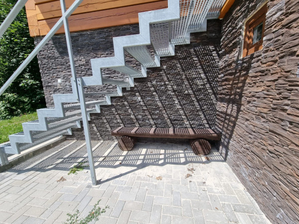 CHALUPA S INFRASAUNOU U LYŽAŘSKÉHO AREÁLU KOUTY NAD DESNOU