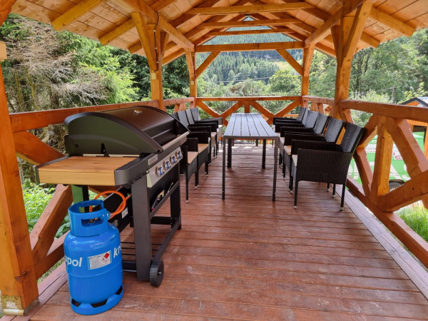 CHALUPA S INFRASAUNOU U LYŽAŘSKÉHO AREÁLU KOUTY NAD DESNOU