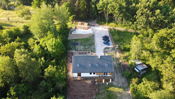 DĚTSKÝ SEN NA CHALUPĚ U LESA