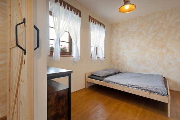 DĚTSKÝ SEN NA CHALUPĚ U LESA