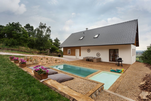 DĚTSKÝ SEN NA CHALUPĚ U LESA