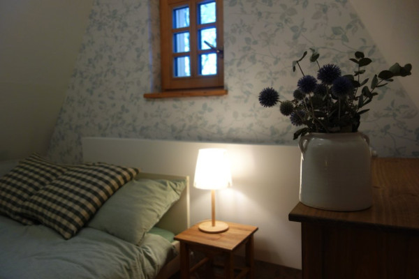 CHALUPA S POTOKEM V JIZERSKÝCH HORÁCH