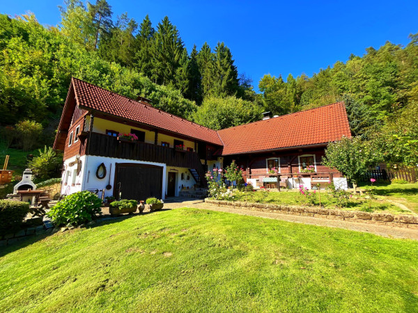 Chalupa Trávníček u zámku Sychrov