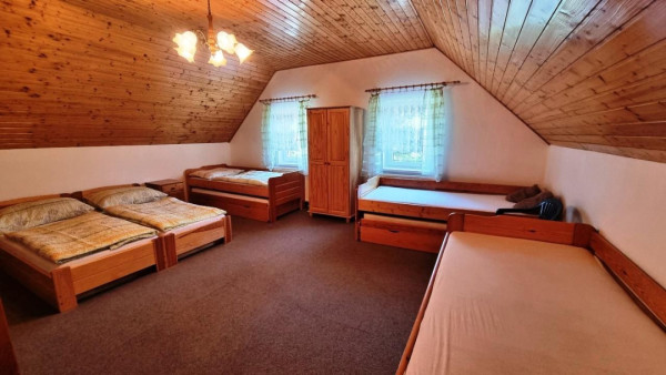 LEVNÉ UBYTOVÁNÍ KOUTY NAD DESNOU