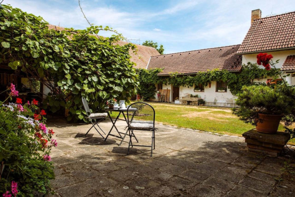 Chalupa ROMANTICKÁ CHALUPA U NETOLIC