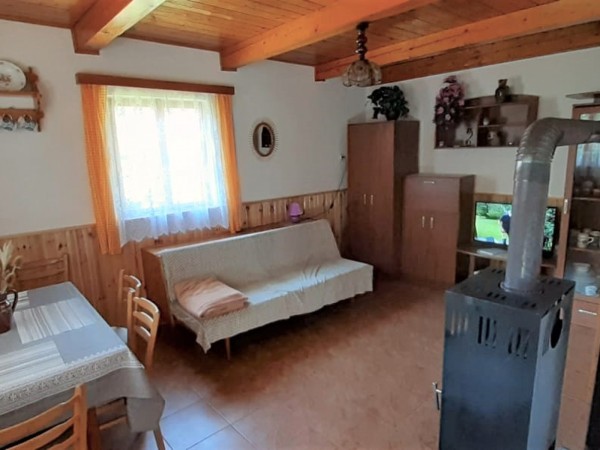 CHATA K PRONAJMUTÍ JIŽNÍ ČECHY