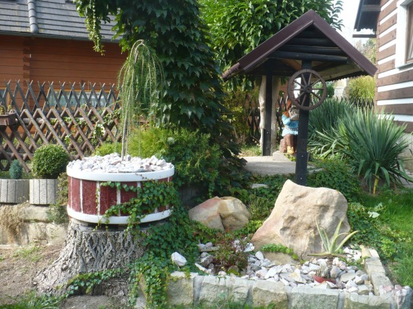 CHALUPA K PRONÁJMU S BAZÉNEM V ČESKÉM RÁJI