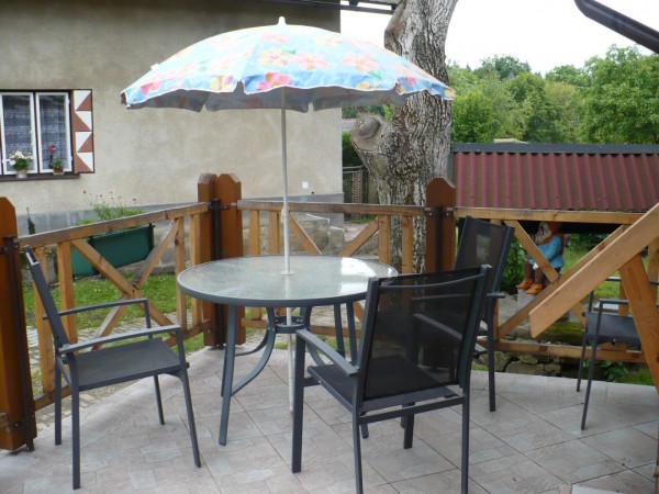 CHALUPA K PRONÁJMU S BAZÉNEM V ČESKÉM RÁJI