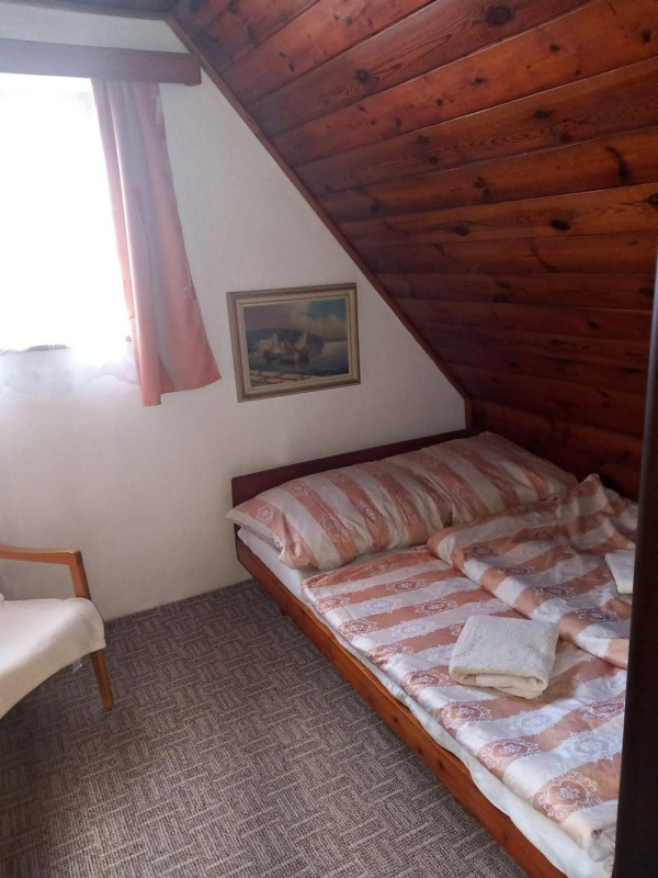 LETNÍ CHATA PRO RODINU 