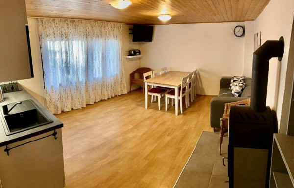 LEVNÉ UBYTOVÁNÍ VODNÍ NÁDRŽ LIPNO