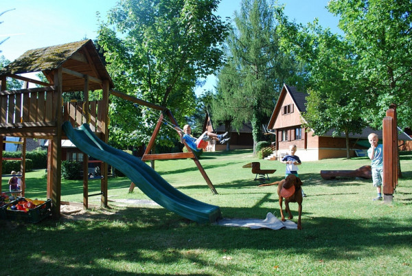 LEVNÉ UBYTOVÁNÍ VODNÍ NÁDRŽ LIPNO