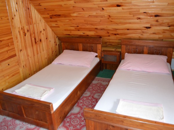 PRONÁJEM CHATY S KRBEM