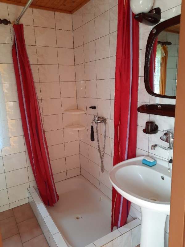 PRONÁJEM CHATY S KRBEM