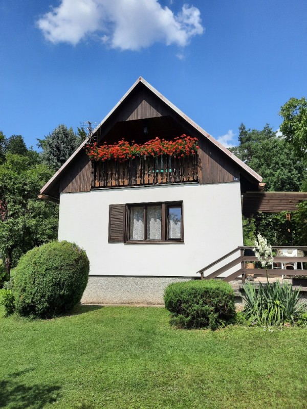 PRONÁJEM CHATY S KRBEM