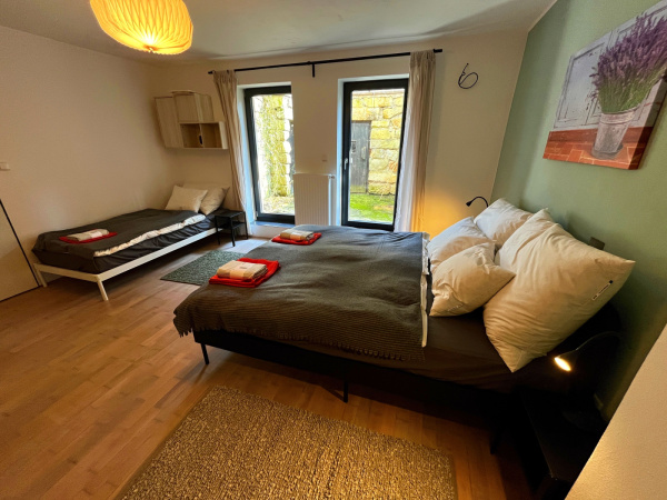 NOVÉ WELLNESS UBYTOVÁNÍ  U JIČÍNA