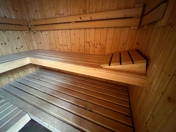 NOVÉ WELLNESS UBYTOVÁNÍ  U JIČÍNA