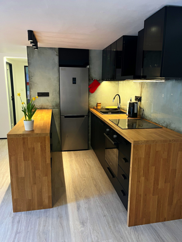 NOVÉ WELLNESS UBYTOVÁNÍ  U JIČÍNA