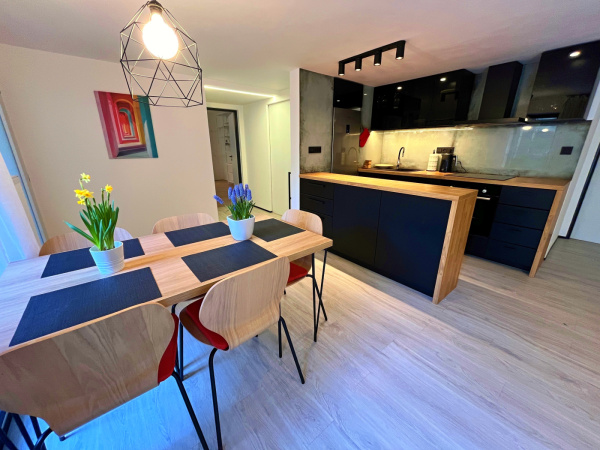 NOVÉ WELLNESS UBYTOVÁNÍ  U JIČÍNA