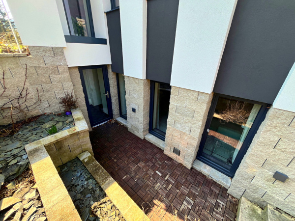 NOVÉ WELLNESS UBYTOVÁNÍ  U JIČÍNA