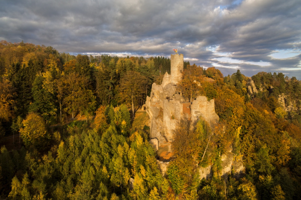 NOVÉ WELLNESS UBYTOVÁNÍ  U JIČÍNA