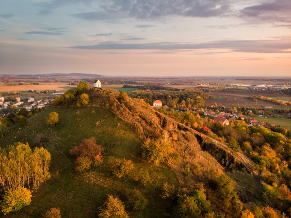 NOVÉ WELLNESS UBYTOVÁNÍ  U JIČÍNA