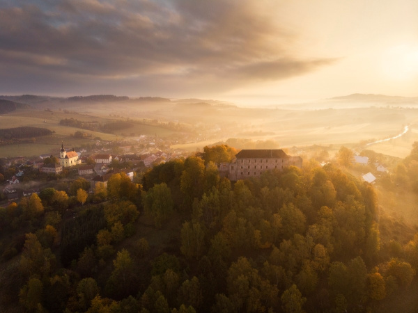NOVÉ WELLNESS UBYTOVÁNÍ  U JIČÍNA