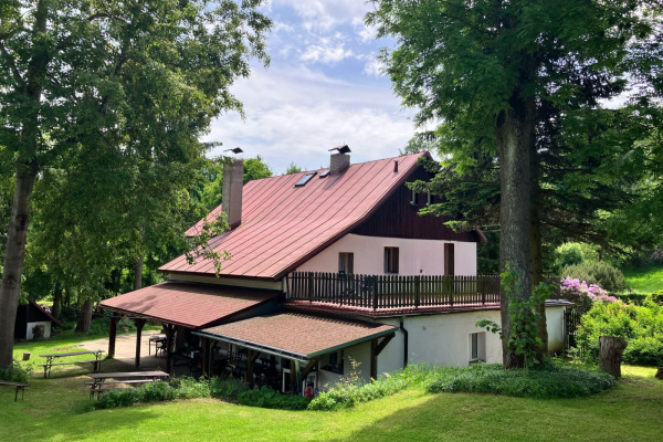 Prostorný horský dům s bazénem, saunou a hernou