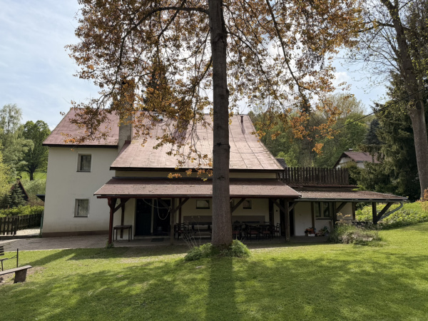 Prostorný horský dům s bazénem, saunou a hernou