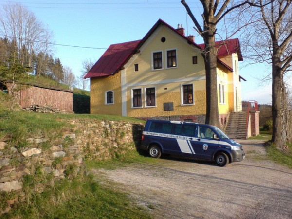 UBYTOVÁNÍ S BAZÉNEM