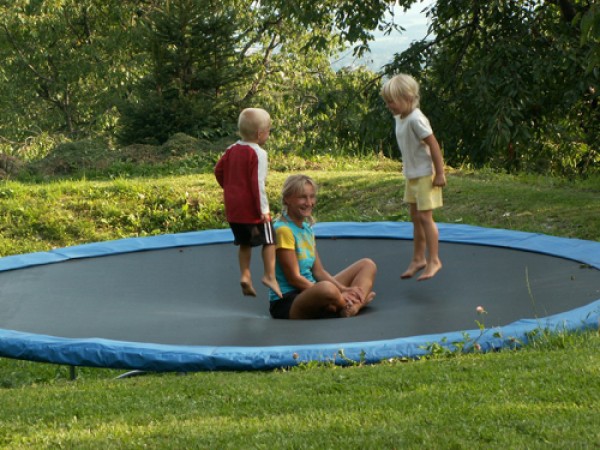 UBYTOVÁNÍ S BAZÉNEM