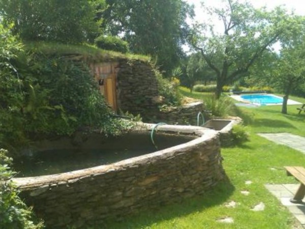 UBYTOVÁNÍ S BAZÉNEM