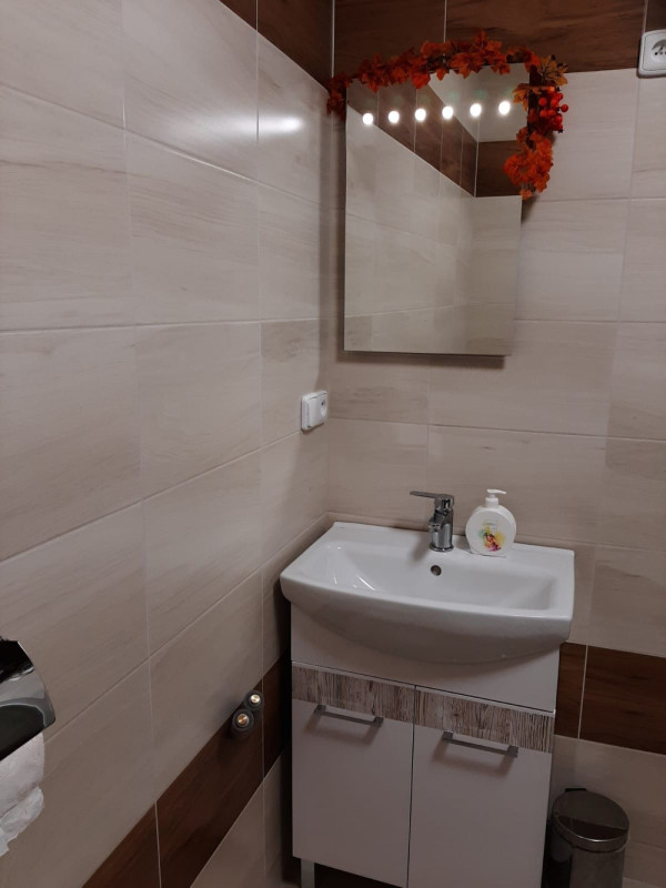 PRONÁJEM CHALUPY S BAZÉNEM I VÍŘIVÝM SUDEM