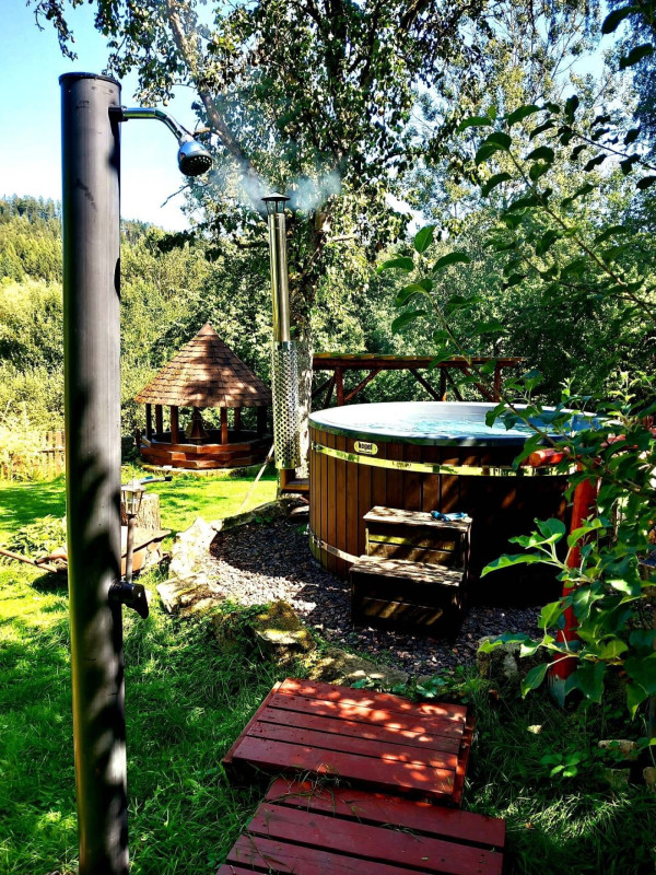 Chalupa CHALUPA U ŘEKY ÚPA NA CYKLOSTEZCE RATIBOŘICE-ÚPICE