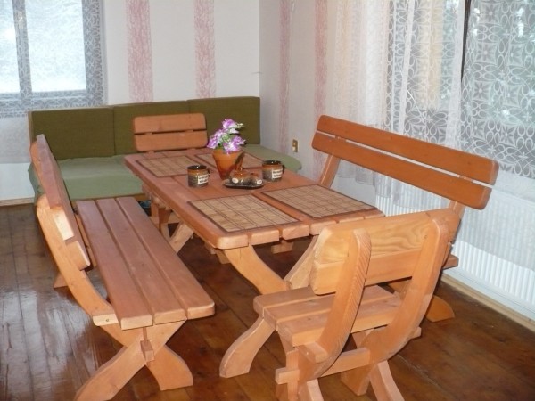 PRONÁJEM CHALUPY S BAZÉNEM I VÍŘIVÝM SUDEM