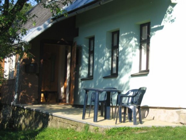 CHALUPA NA SAMOTĚ V KRKONOŠÍCH