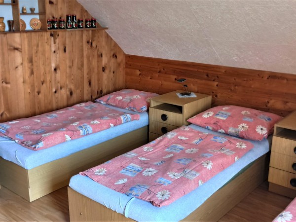 PRONÁJEM CHATY V ČESKÉM RÁJI