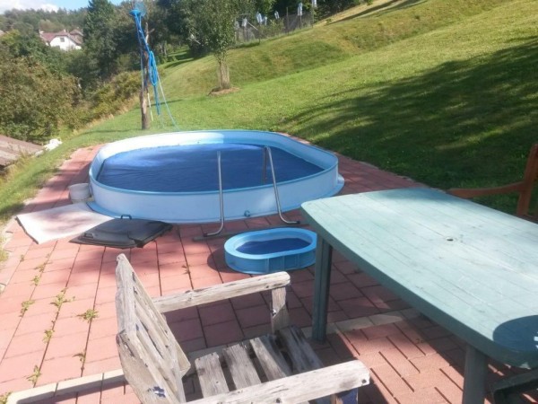 CHALUPA K PRONÁJMU S BAZÉNEM