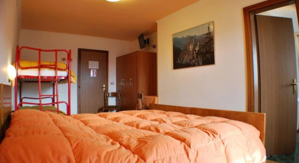 HOTEL S POLOPENZÍ 5 KM OD SJEZDOVKY