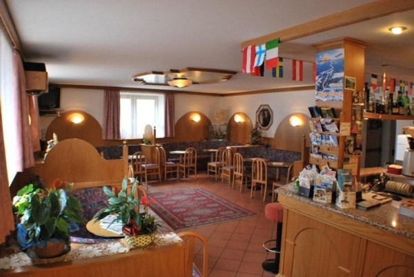 HOTEL S POLOPENZÍ 5 KM OD SJEZDOVKY