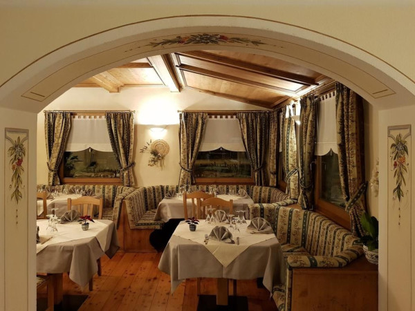 HOTEL S POLOPENZÍ U SKIAREÁLU ITÁLIE