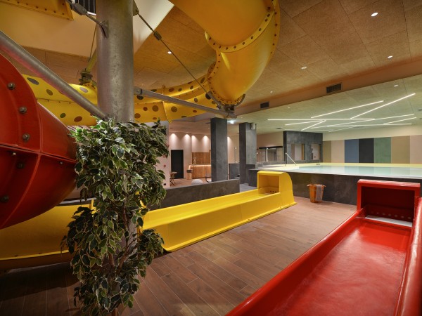 HOTEL S WELLNESS A BAZÉNEM