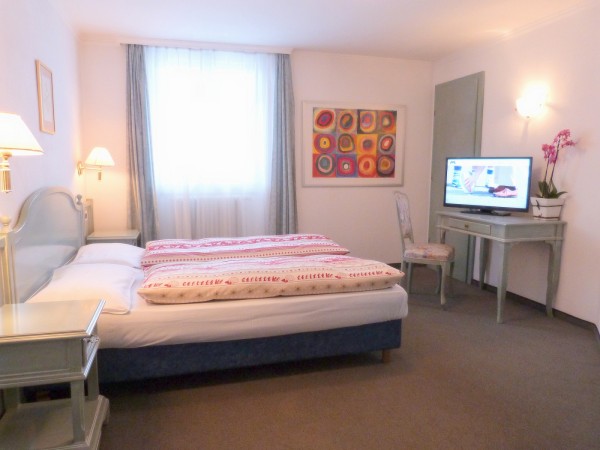 HOTEL S WELLNESS A BAZÉNEM