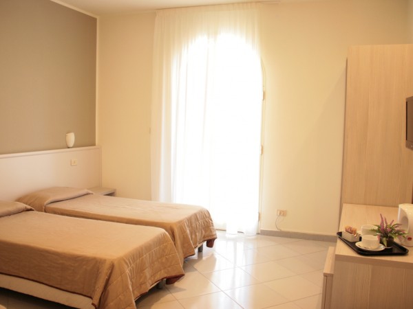 Hotel Alexander *** - Giardini Naxos - Sicílie