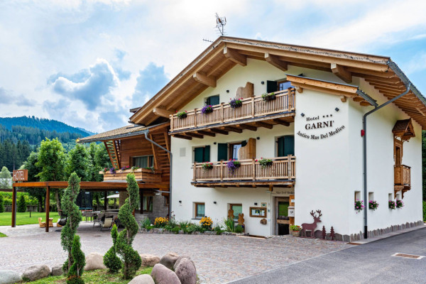 UBYTOVÁNÍ ALPE CERMIS