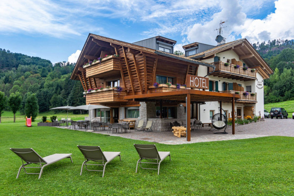 UBYTOVÁNÍ ALPE CERMIS
